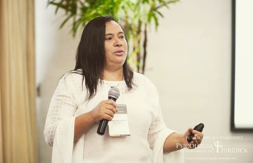 Psicóloga Regiane Pais